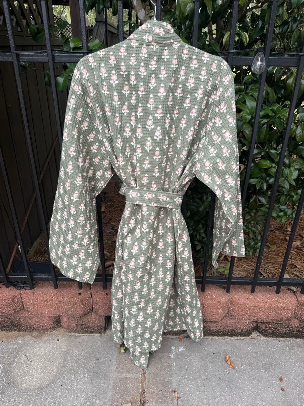 Threshold Olive Green Floral Tie-Waist Robe Women’s Size L/XL - Picture 3 of 6